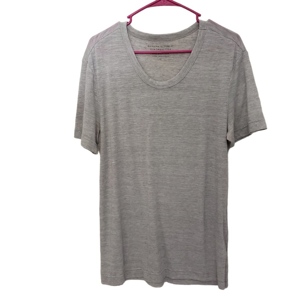 Ct195a Ladies Banana Republic Grey scoop-neck T-shirt Med